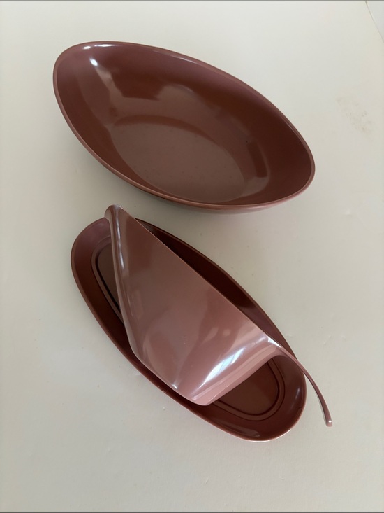 Melmac Dinnerware Other - MELMAC DINNERWARE STETSON CORP GRAVY BOAT W/ MATCHING TRAY and Oval Bowl MCM